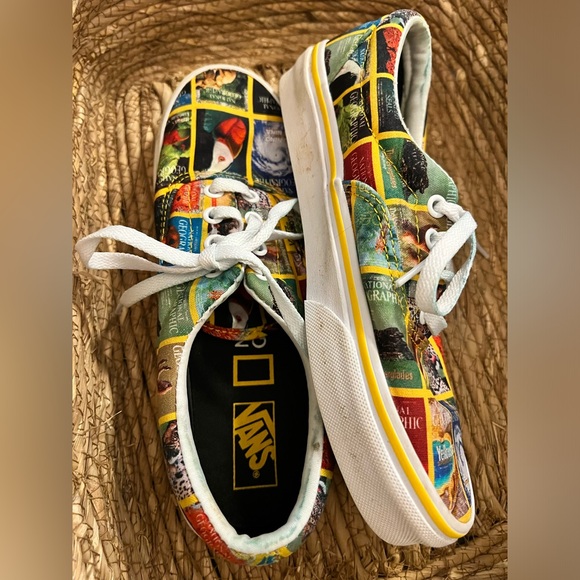Vans Unisex National Geographic Collaboration Era Sneakers Magazine - Picture 5 of 10